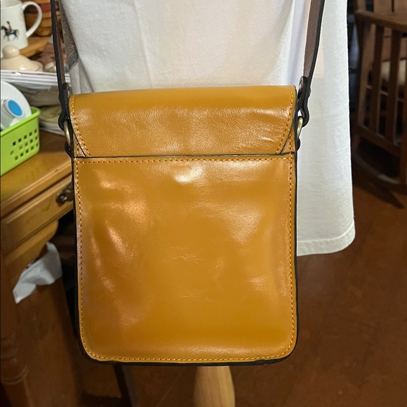 Patricia Nash Yellow and Brown Crossbody Bag - Picture 4 of 6